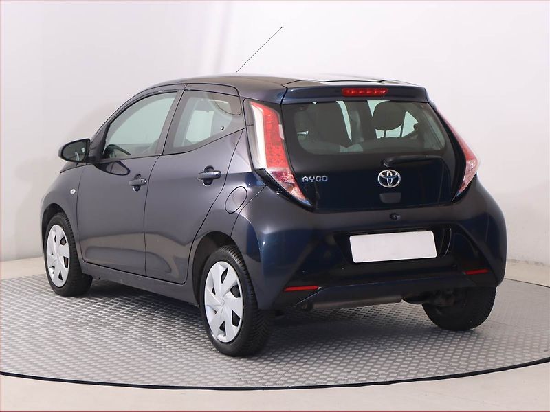 Toyota Aygo (2018) 1.0 VVT-i, Automat, Serv.kniha - fotka 4 z 17