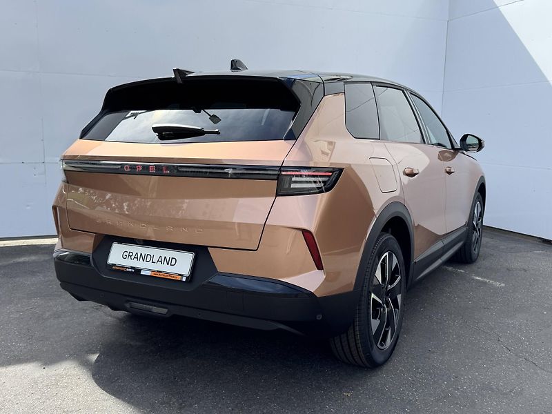 Opel Grandland (2026) Ultimate Hybrid TURBO eDCT6 1. - fotka 4 z 8