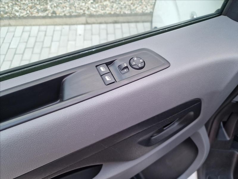Toyota ProAce Verso 1.5 D-4D 8-míst,ČR,1.Majitel - fotka 32 z 46