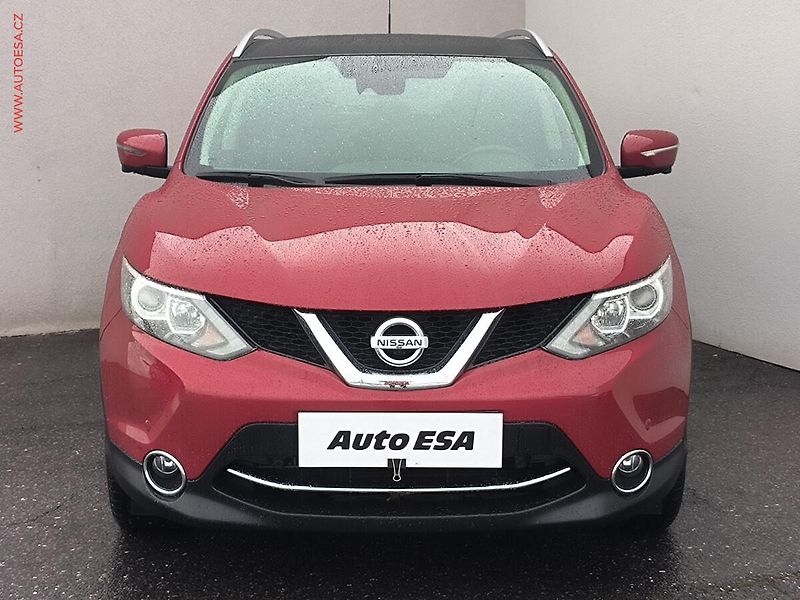Nissan Qashqai (2015) 1.6 DiG-T, ČR, Acenta, navi - fotka 2 z 19