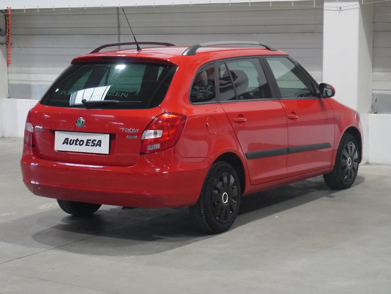 Škoda Fabia (2012) 1.2TSi, ČR, Ambition - fotka 4 z 16