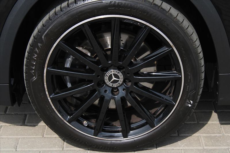 Mercedes-Benz GLA 250 165kW 4MATIC AMG ČR - fotka 9 z 34