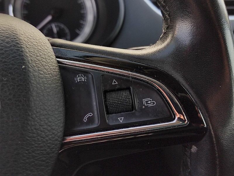 Škoda Octavia (2017) Style 1,6 Tdi 85 Kw - fotka 29 z 35
