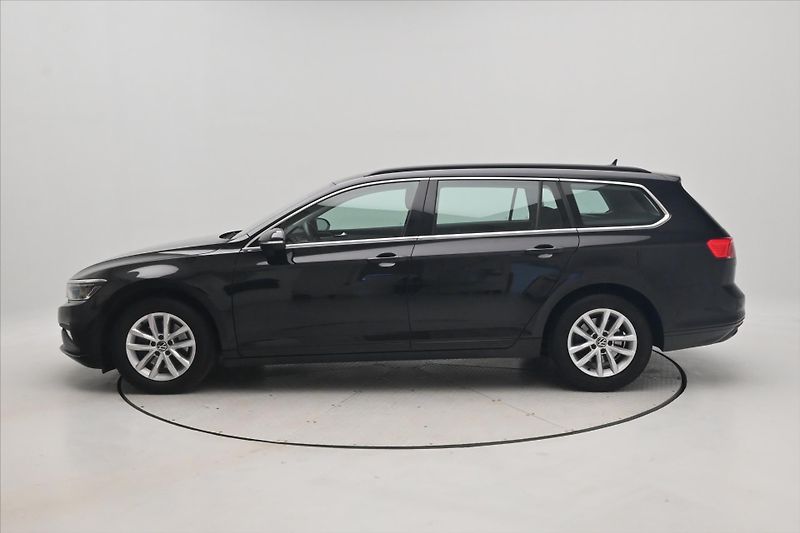 Volkswagen Passat 2,0 TDI 110kW DSG Business Zár - fotka 8 z 33