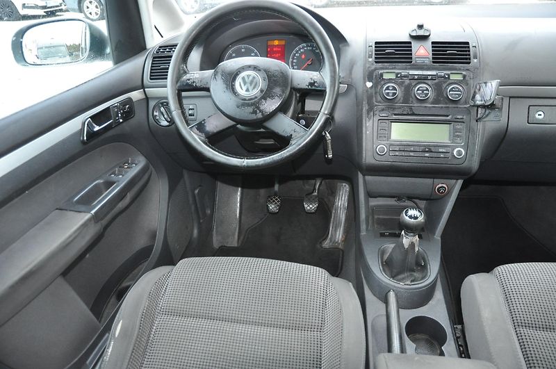 Volkswagen Touran 1.9TDi 77kW  - fotka 5 z 14