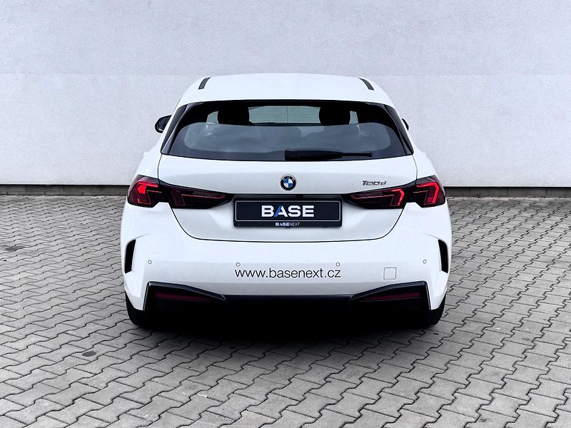 BMW Řada 1 120d - fotka 5 z 14