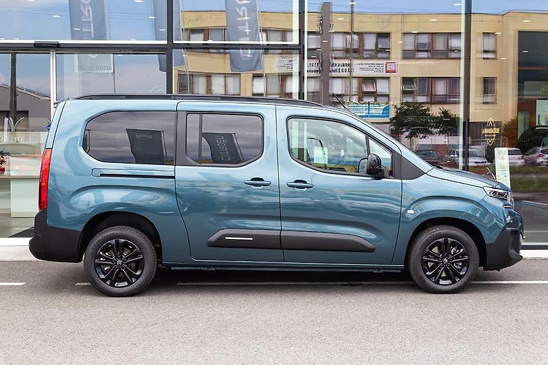Citroën Berlingo (2026) 1,5 XL MAX Diesel 130k + ZIMA - fotka 4 z 16