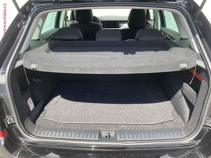 Škoda Kamiq (2023) 1.5 TSi, Ambition, LED - fotka 7 z 17