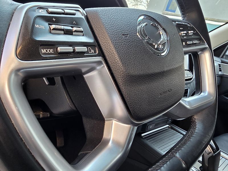 SsangYong Rexton 2.2-PREMIUM+-TAŽNÉ 3T-ZÁRUKA - fotka 31 z 62