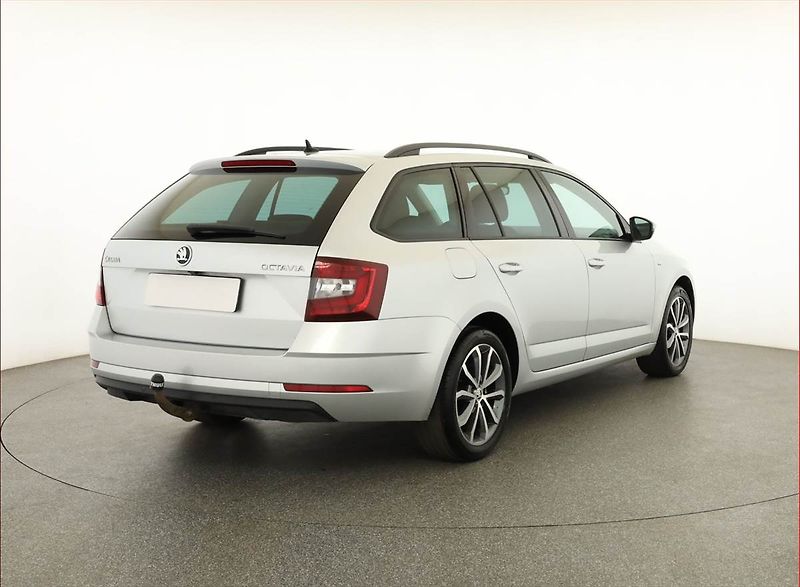 Škoda Octavia (2017) Style 1.6 TDI, Serv.kniha - fotka 5 z 19