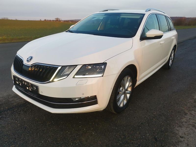 Škoda Octavia 2,0TDI DSG 110kW ACC STYLEPLUS - fotografie inzerátu