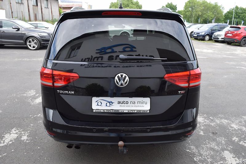 Volkswagen Touran (2017) 1.4TSI 110kw CLBMT 7MÍST TAŽNÉ - fotka 8 z 50