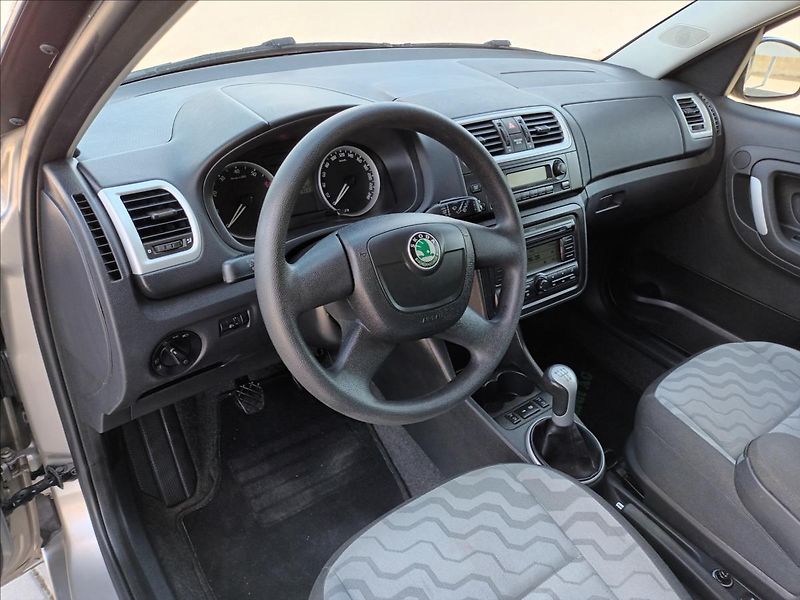 Škoda Roomster 1,4 16V,63KW,KLIMA,ALU KOLA - fotka 11 z 43