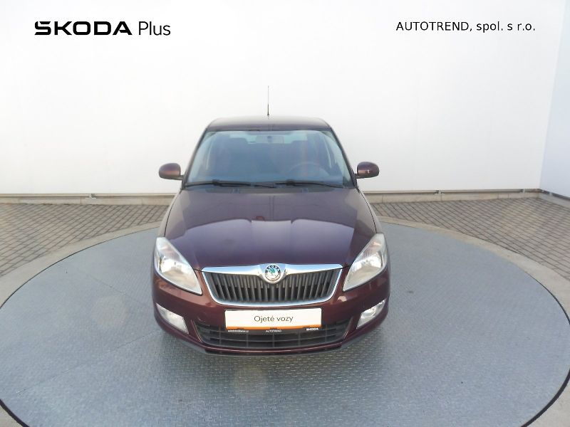 Škoda Fabia (2011) Ambiente 1,2 TSI 63kW - fotka 4 z 21