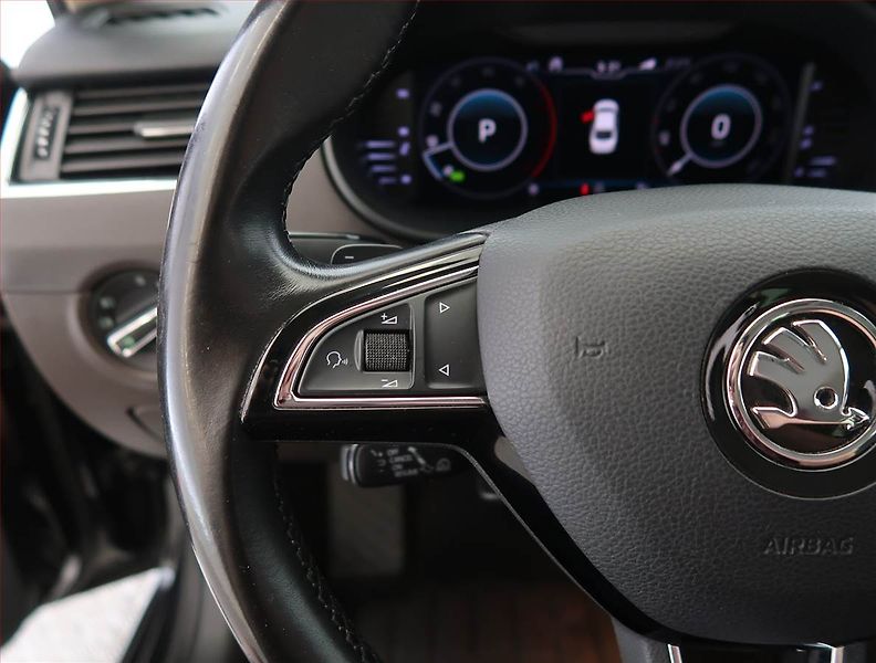 Škoda Octavia (2018) Laurin&Klement 2.0 TDI - fotka 21 z 31