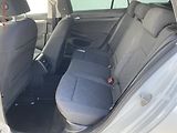 Volkswagen Golf (2022) 2.0 TDi, ČR, Life - náhled 10