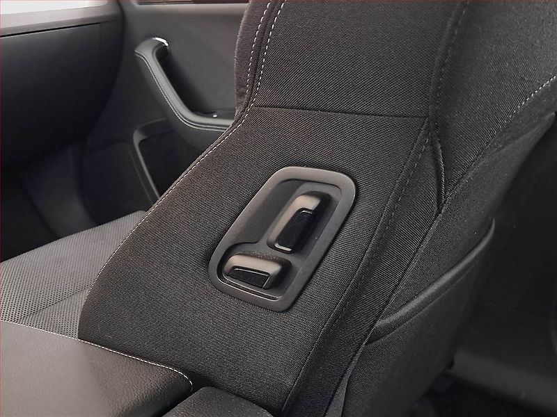 Škoda Superb (2023) 2.0 TDI - fotka 21 z 22