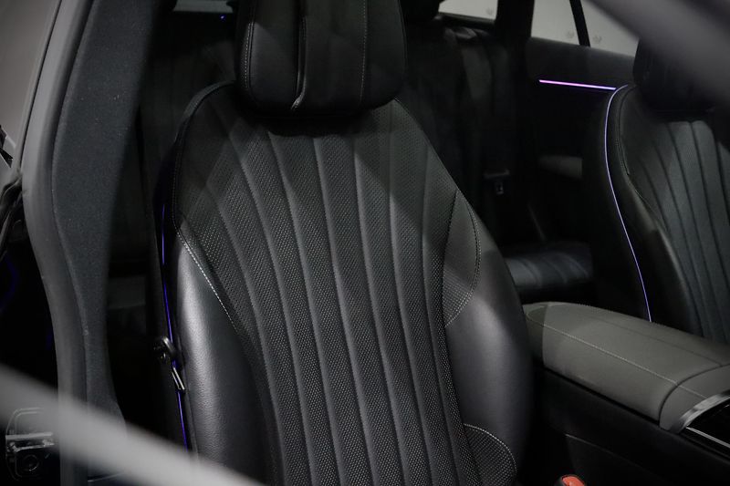 Mercedes-Benz EQS 450 4Matic AMG Line - fotka 15 z 36