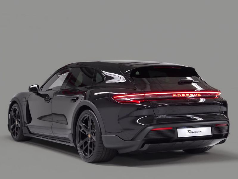 Porsche Taycan 4 Cross Turismo HuD Pano 360 - fotka 6 z 25