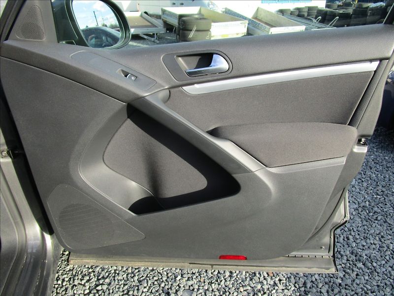 Volkswagen Tiguan 2.0TDi 4Motion Sport, aut. Kli - fotka 32 z 53