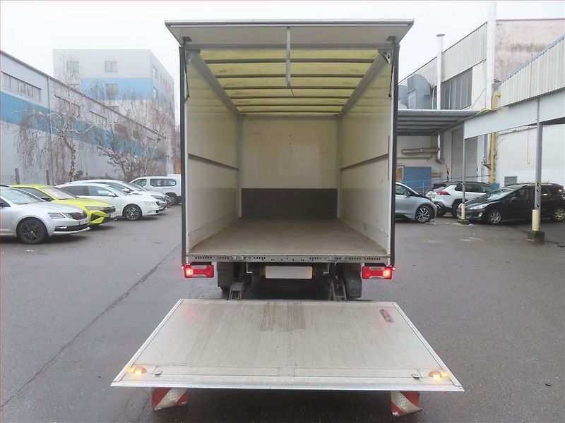 Iveco Daily (2022) 2.3 HPT, Skříň, 19m3, 1Maj - fotka 12 z 15