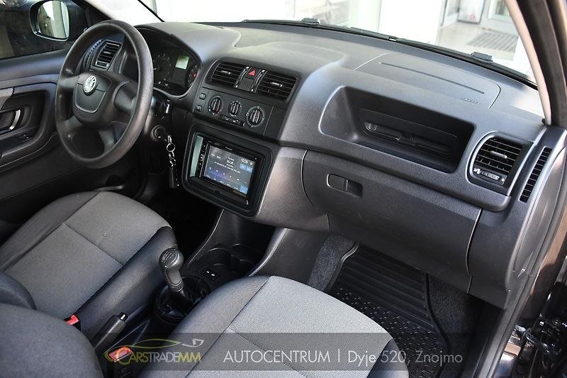 Škoda Fabia 1.2TSi 2xPNEU - fotka 16 z 45