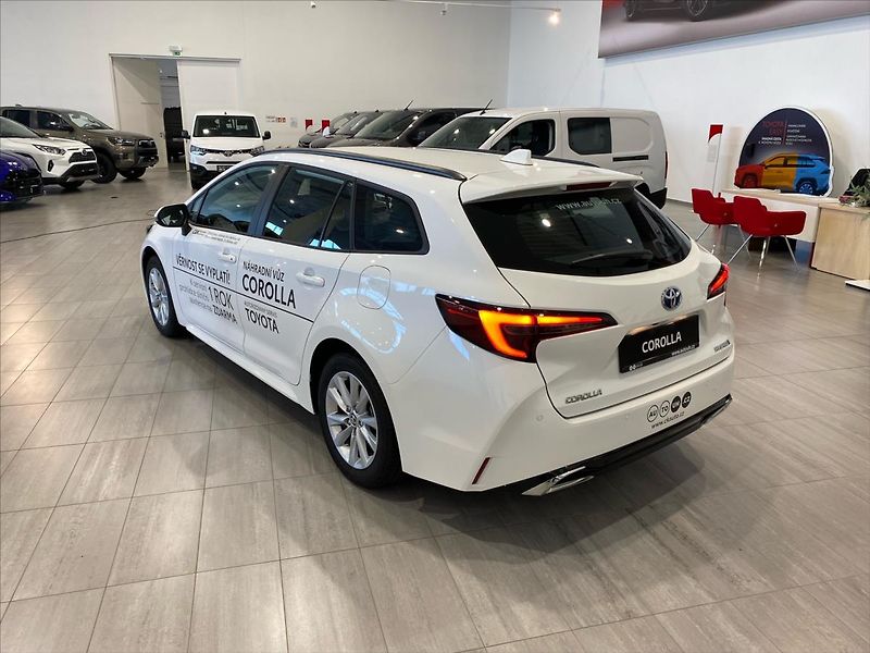 Toyota Corolla (2025) 1,8 hybrid 140 koní  Comfort + - fotka 7 z 14