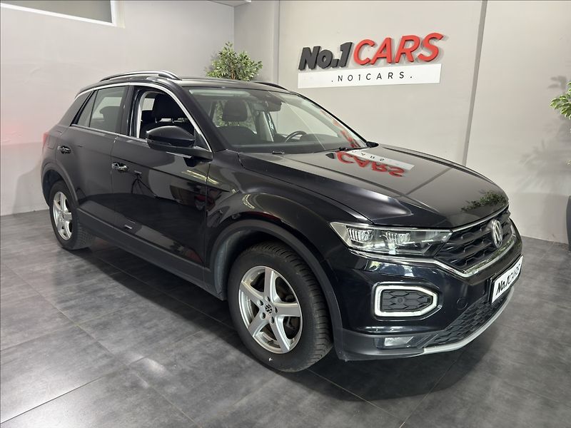 Volkswagen T-Roc 2,0   TDI 4MOTION ACC LED - fotka 2 z 26