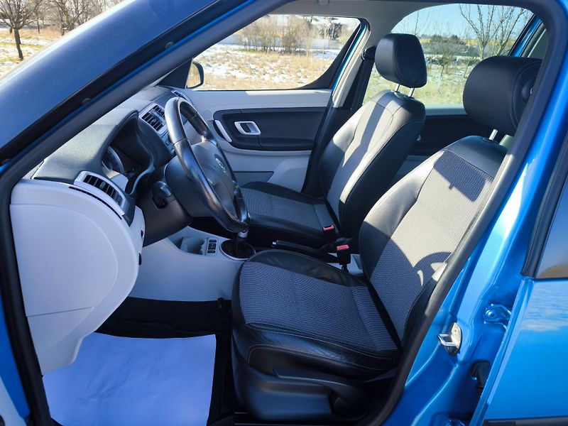 Škoda Roomster (2007) 1,4i16V STYLE - fotka 15 z 58