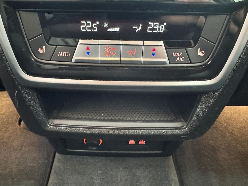 BMW X5 (2024) xDrive30d M SPORT PAKET - fotka 19 z 28