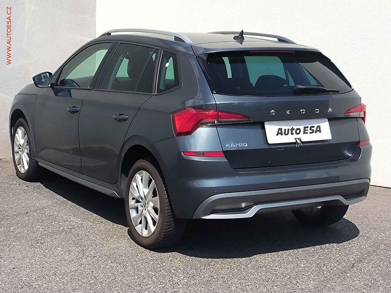 Škoda Kamiq (2021) 1.0 TSi, Style, DSG - fotka 6 z 23