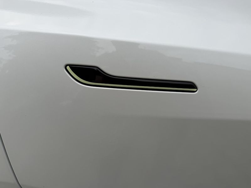 Tesla Model Y Performance-540PS-AWD-Berlín- - fotka 11 z 23
