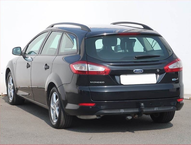 Ford Mondeo (2012) 1.6 TDCi, Navi, Tempomat - fotka 4 z 20