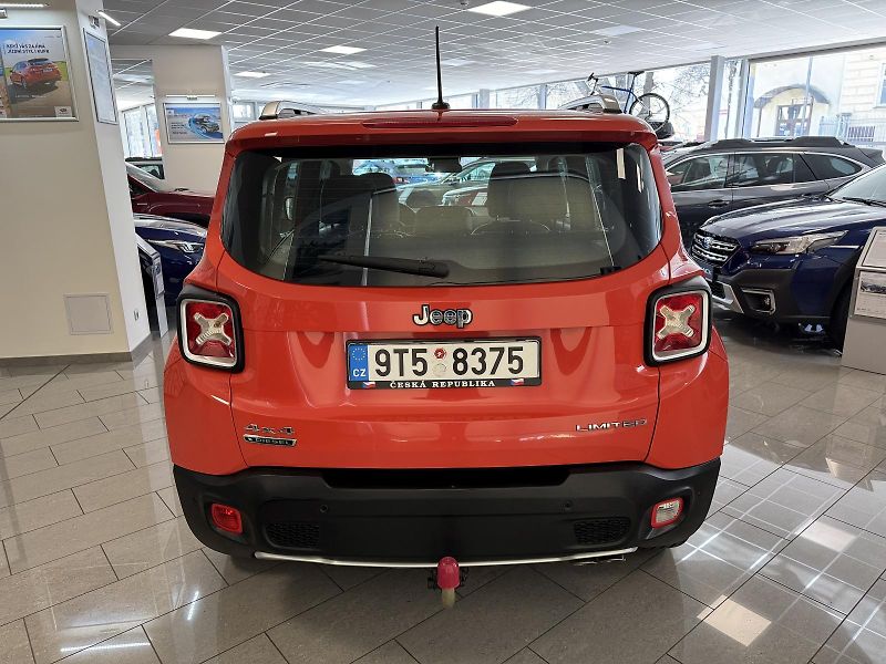 Jeep Renegade 2.0 MJT, 6MT, 4x4, CZ, 1.maj. - fotka 4 z 47