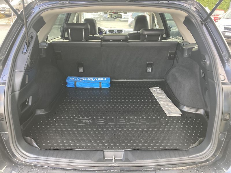 Subaru Outback (2018) 2,5i CVT Executive  * ZÁRUKA * - fotka 20 z 21