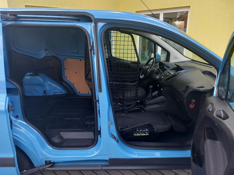 Ford Transit Courier (2015) 1,5TDCi BEZ KOROZE ! NOVÁ STK - fotka 18 z 29