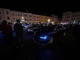 Start Vánoční jízdy na Velkém náměstí v Kroměříži, 17. prosince 2023.