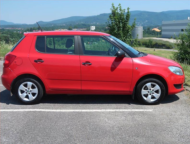 Škoda Fabia (2012) 1.2 12V, Serv.kniha - fotka 6 z 14
