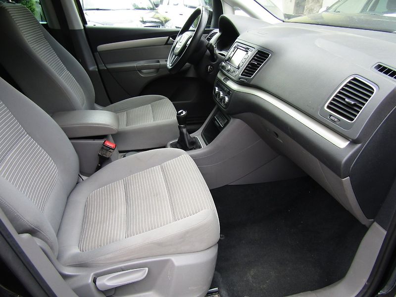 Seat Alhambra (2014) 2.0 TDI 103kW 4KIDS - fotka 25 z 44
