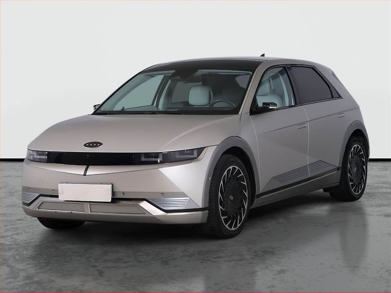 Hyundai Ioniq 5 (2023) Power 4x4, SoH 98% - fotka 2 z 28