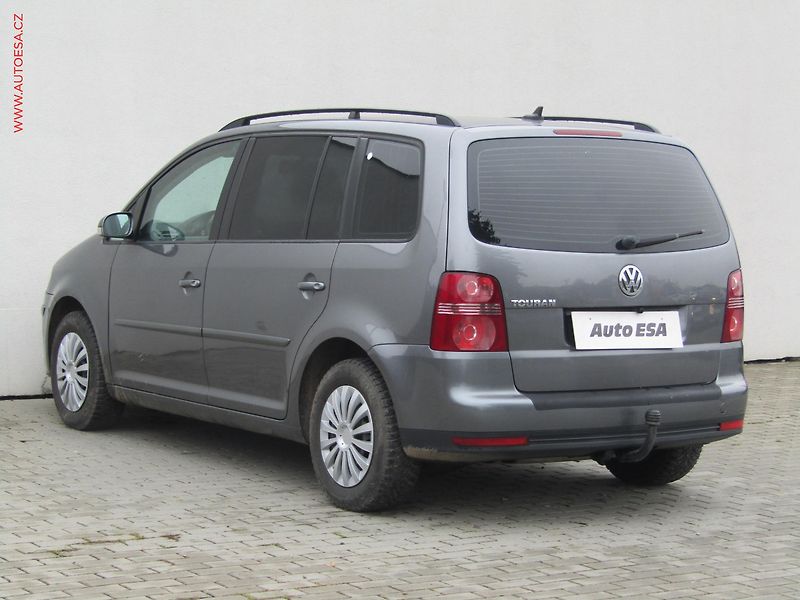 Volkswagen Touran (2006) 1.4TSi, autoAC, temp - fotka 6 z 15