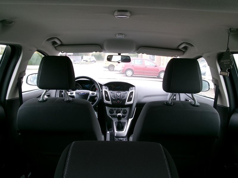 Ford Focus 1,0 ECOBOOST AC ROZVODY - fotka 11 z 28