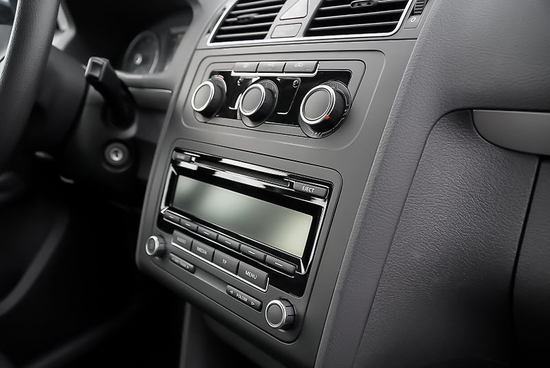 Volkswagen Touran (2014) - fotka 19 z 28
