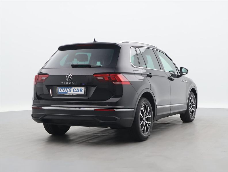 Volkswagen Tiguan 1,5 TSI ACT 110kW DSG Life DPH - fotka 7 z 34