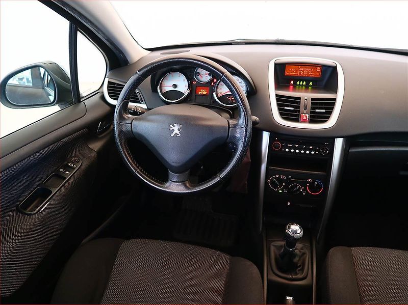 Peugeot 207 (2007) 1.4 16V, Serv.kniha - fotka 7 z 14