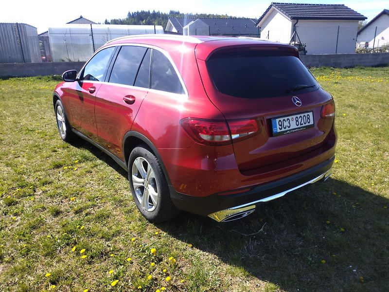 Mercedes-Benz GLC (2015) 220 d 4Matic - fotka 4 z 15