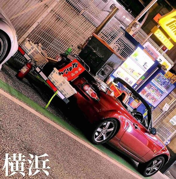 Mazda MX-5 jako prodejní stánek.