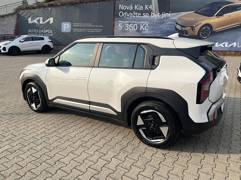 Kia EV3 (2025) AIR 150kW + 58 KWh - fotka 5 z 32