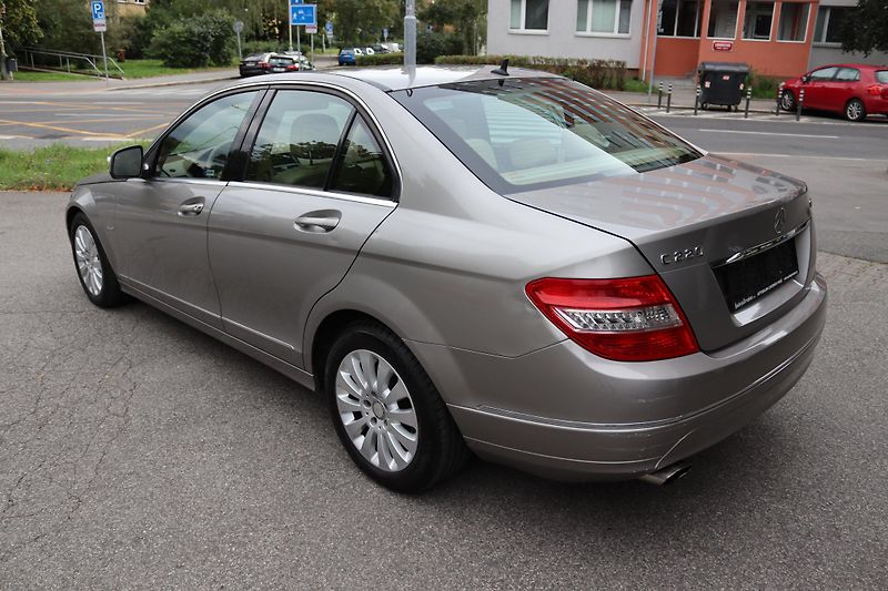 Mercedes-Benz Třídy C C220 (W204) ELEGANCE - fotka 10 z 40