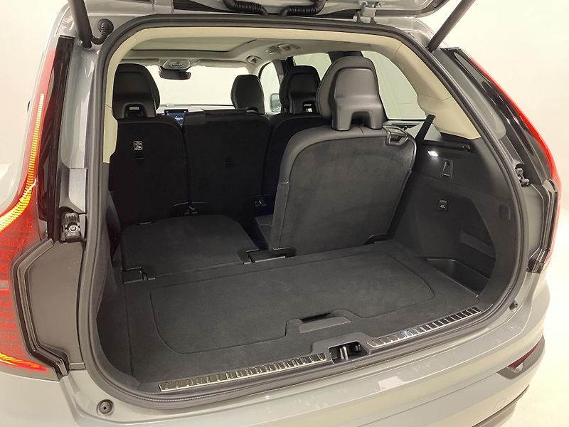 Volvo XC90 (2026) B5 AWD AUT DARK PLUS 7míst - fotka 20 z 69